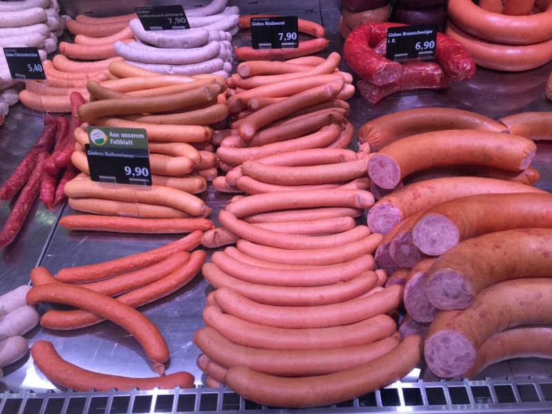 ecommerce-LUCERAM-min_sausages_meat_butchery-1069321